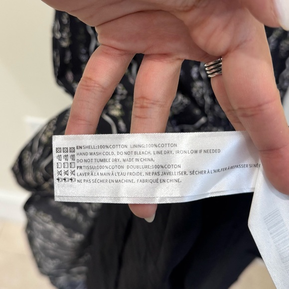 NWOT En Saison Cottagecore Smocked Tiered Midi Dress Black Floral Size Medium - Picture 7 of 7